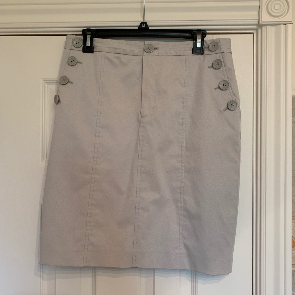 🔥SALE 50%OFF🔥Like New Club Monaco Skirt Size10 Cotton blend Pearl grey